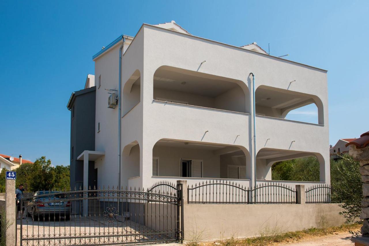 Apartment Vodice - Lovric Bagian luar foto